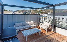 Inner City Apartment 4 - Modern, Rooftop Balcony